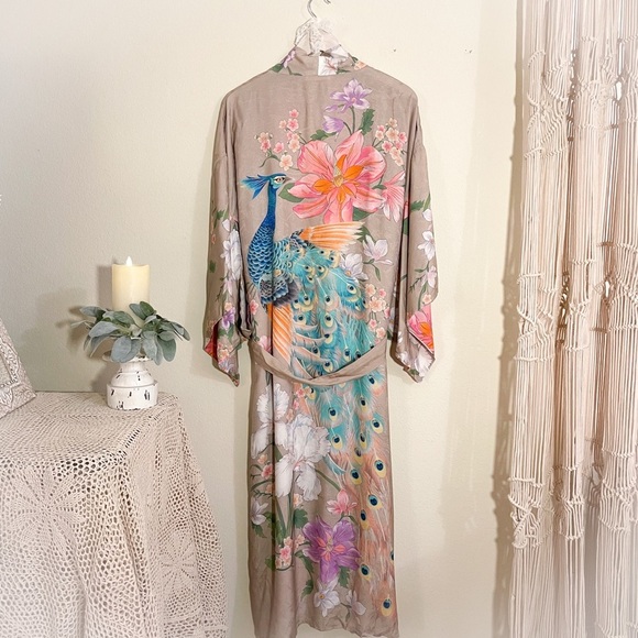 Spell Waterfall Maxi Kimono - Picture 5 of 14